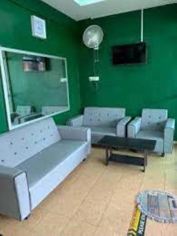 Oyo 90361 Motel Inapan Mahsuri Jitra Luaran gambar